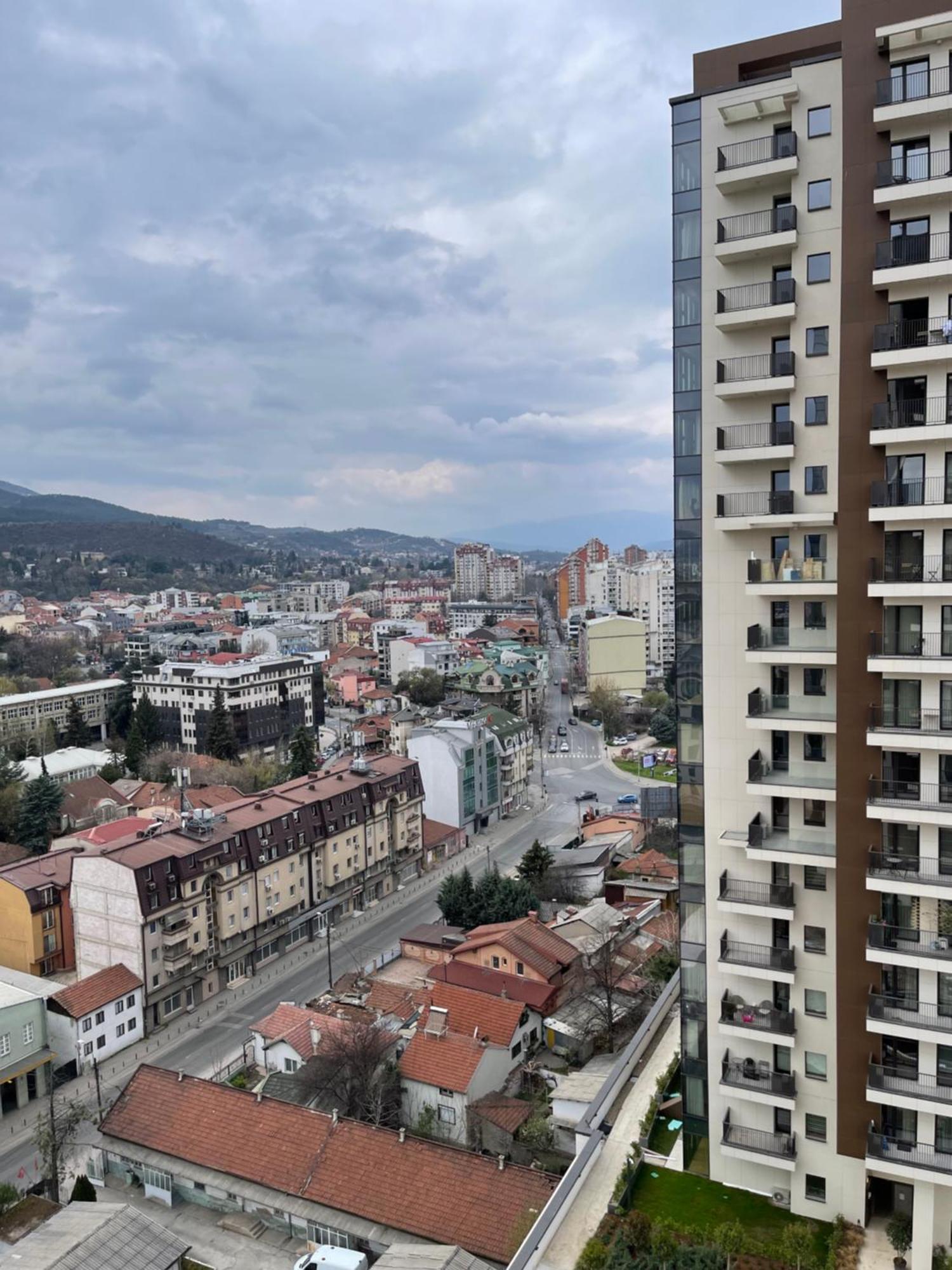 180° View Apartment In Diamond Building Скопье Экстерьер фото